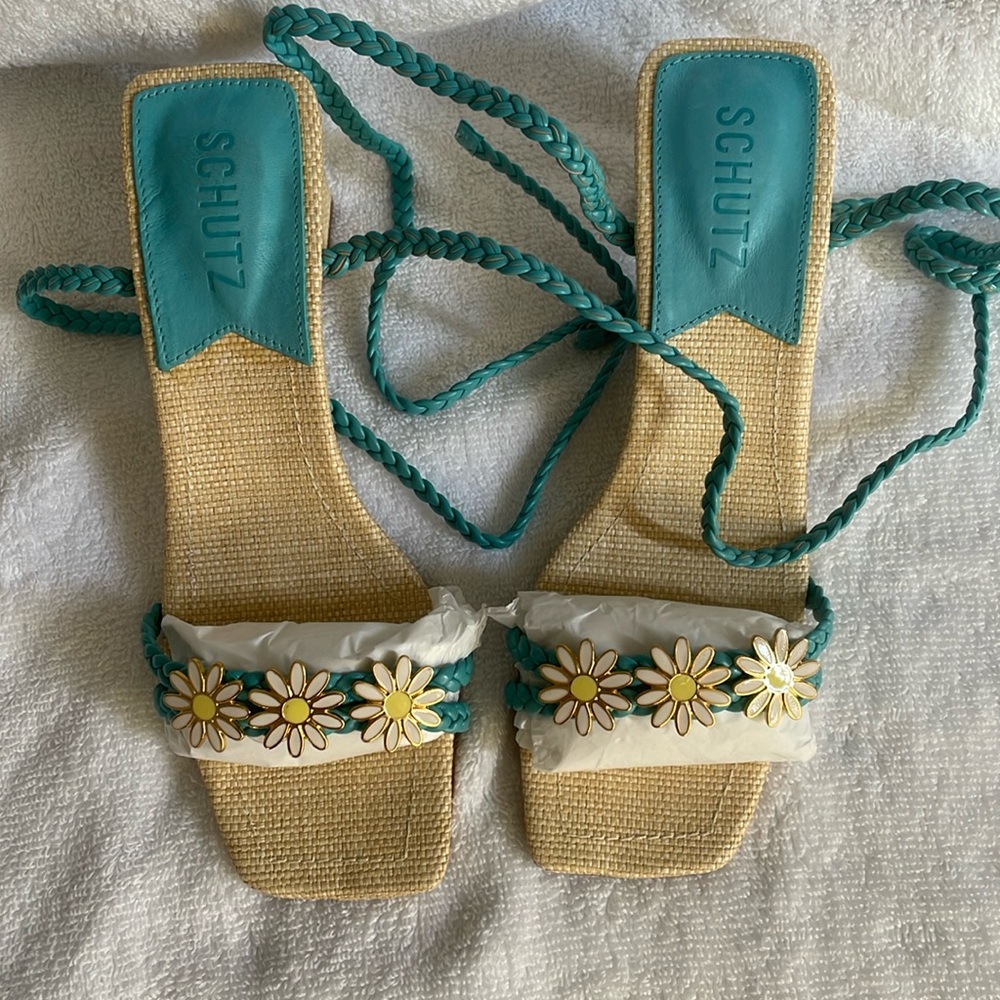 Schutz - New flower Hina Mid block-heeled sandal in turquoise/river aqua.Size 6B